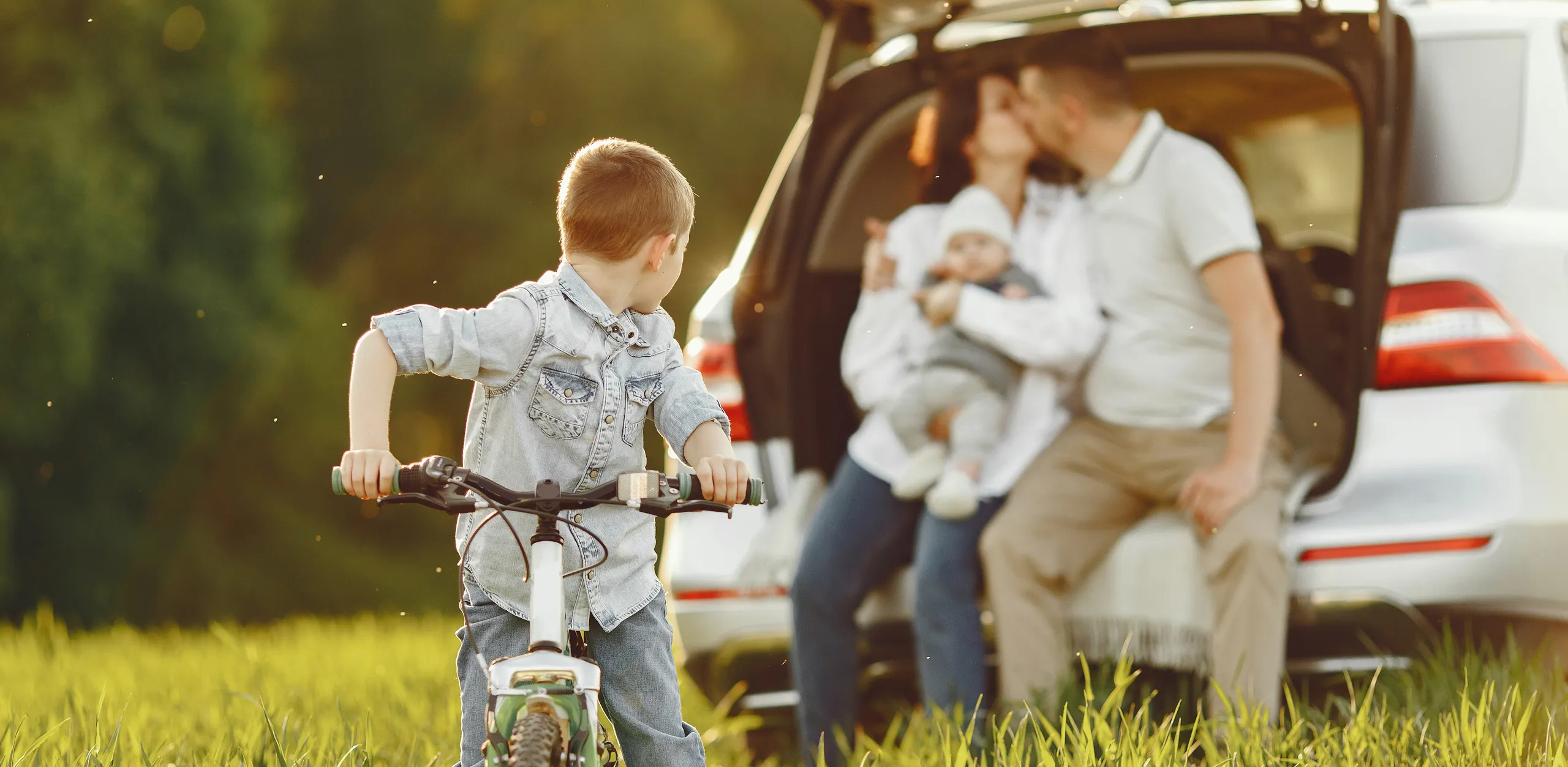 Os carros familiares são veículos que oferecem espaço Os carros familiares são veículos que oferecem espaço